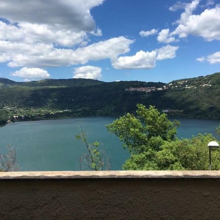 Appartamento Vista Lago Дженцано-ди-Рома Экстерьер фото